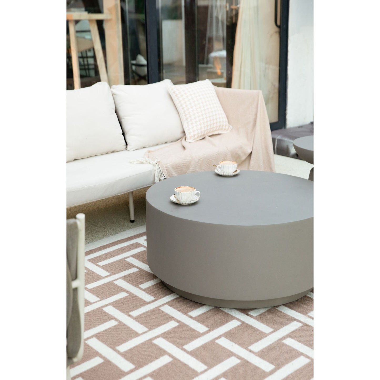 Steintisch Couchtisch ROME für Innen und Außen Coffee Table ROME Mittel - houseofhome24