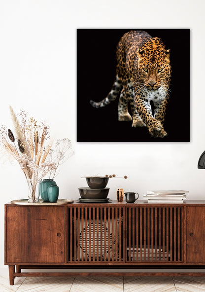 Digitaldruck-Gemälde auf Sicherheitsglas „Schleichender Leopard“ - houseofhome24