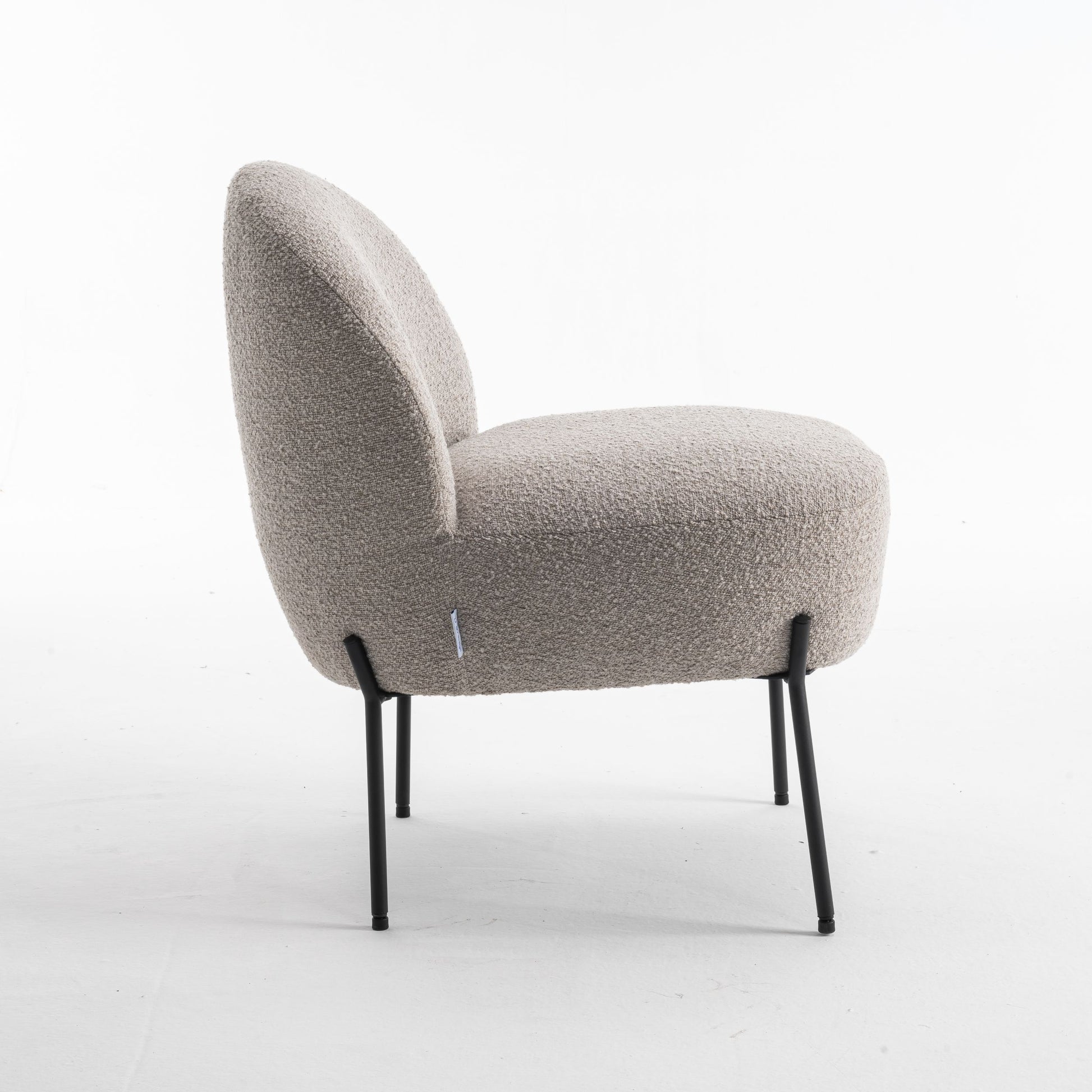 Kuscheliger Loungestuhl zum Wohlfühlen mit Teddy-Stoff in Taupe | Wohnzimmerstuhl Boucléstoff - Modern - houseofhome24